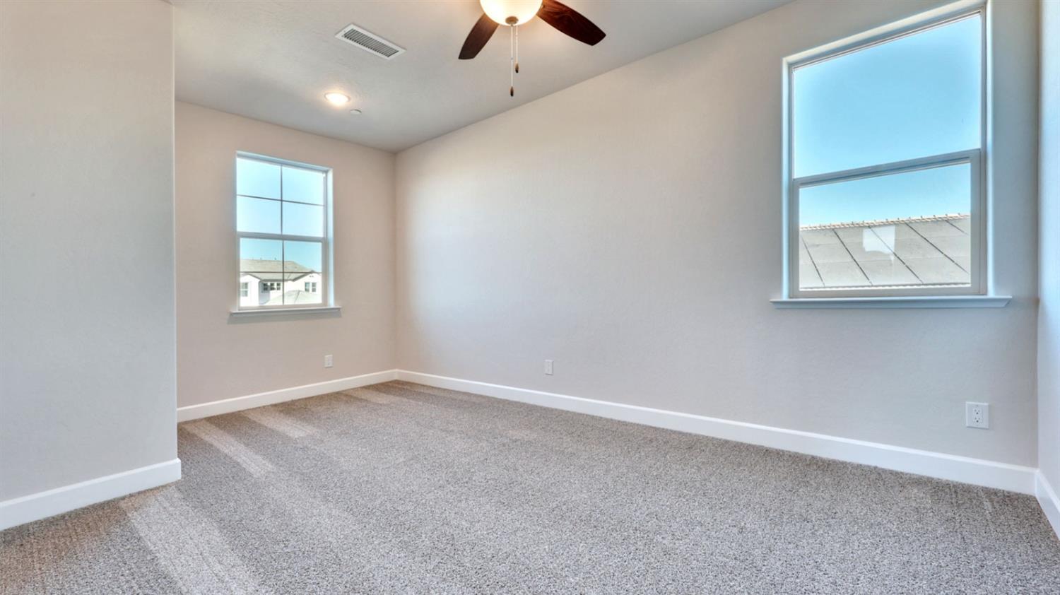 951 Talus Way South, Madera, CA 93636