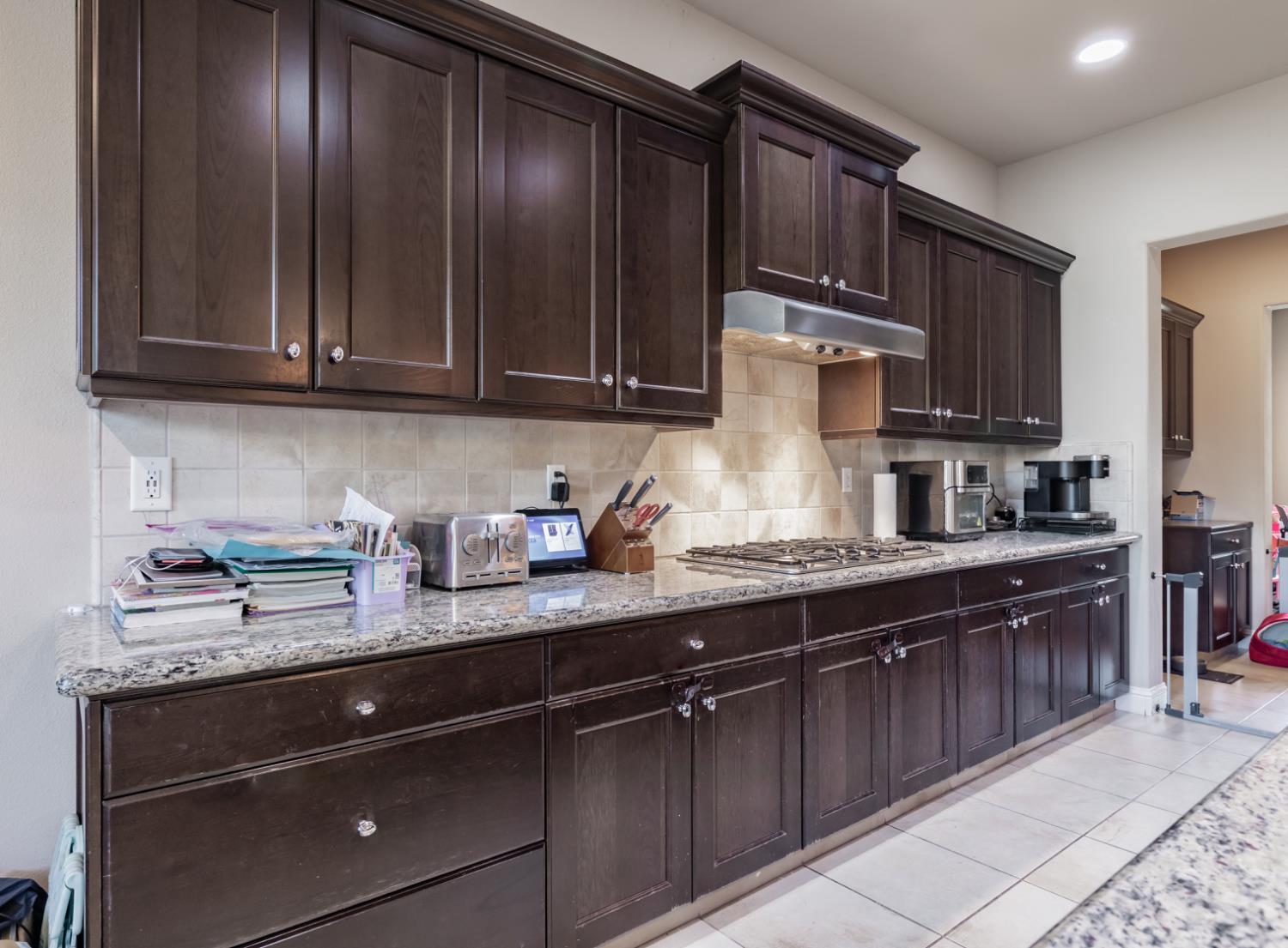 3299 Poe, Clovis, CA 93619