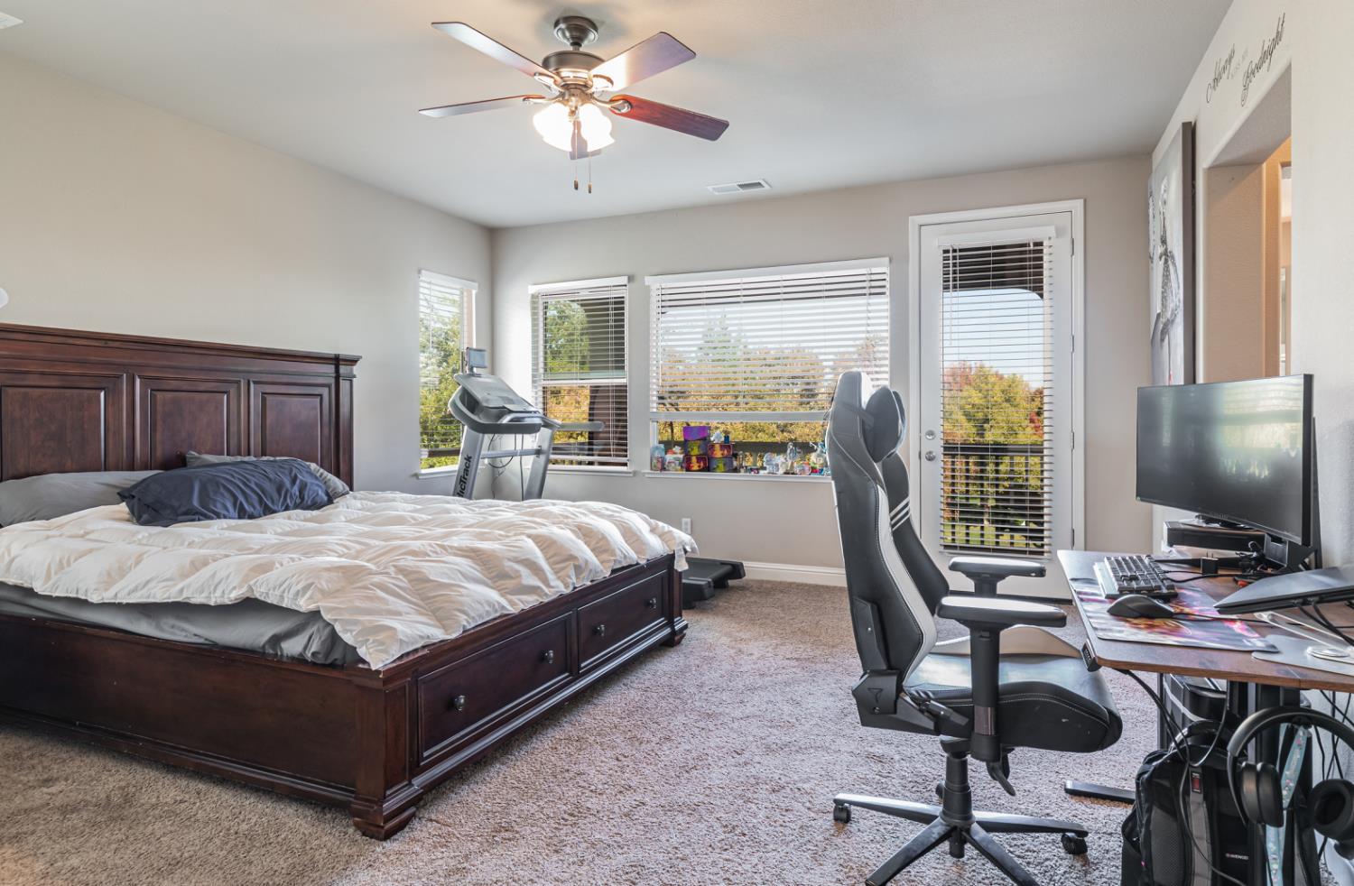 3299 Poe, Clovis, CA 93619