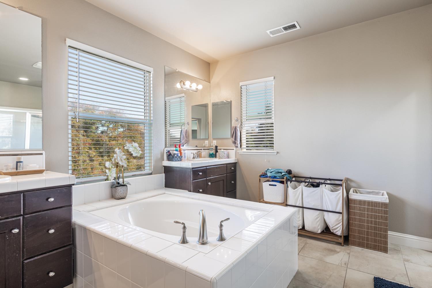 3299 Poe, Clovis, CA 93619