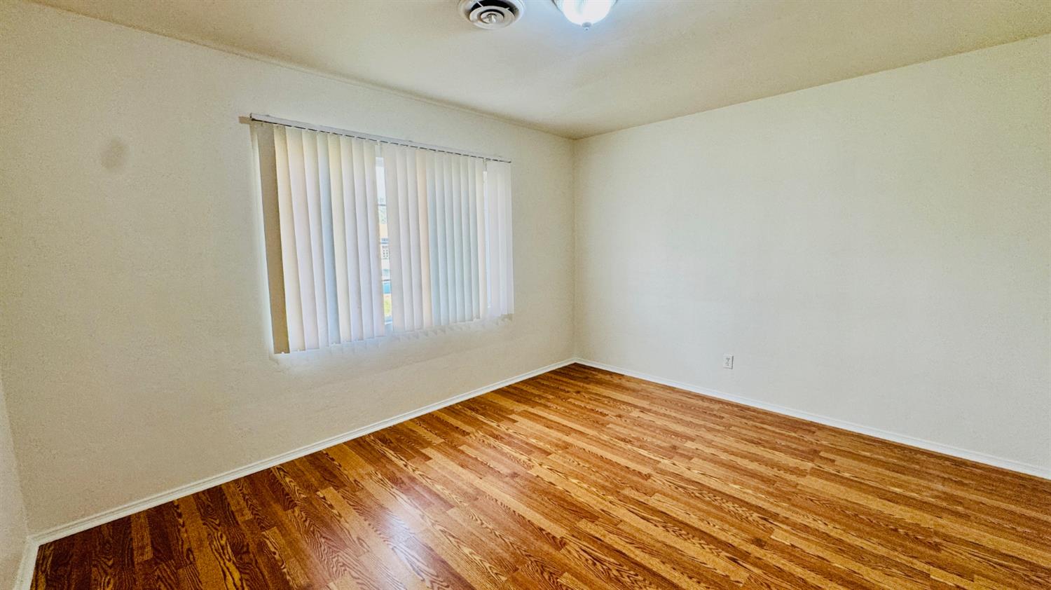 3160 Terrel Ct, Bakersfield, CA 93304