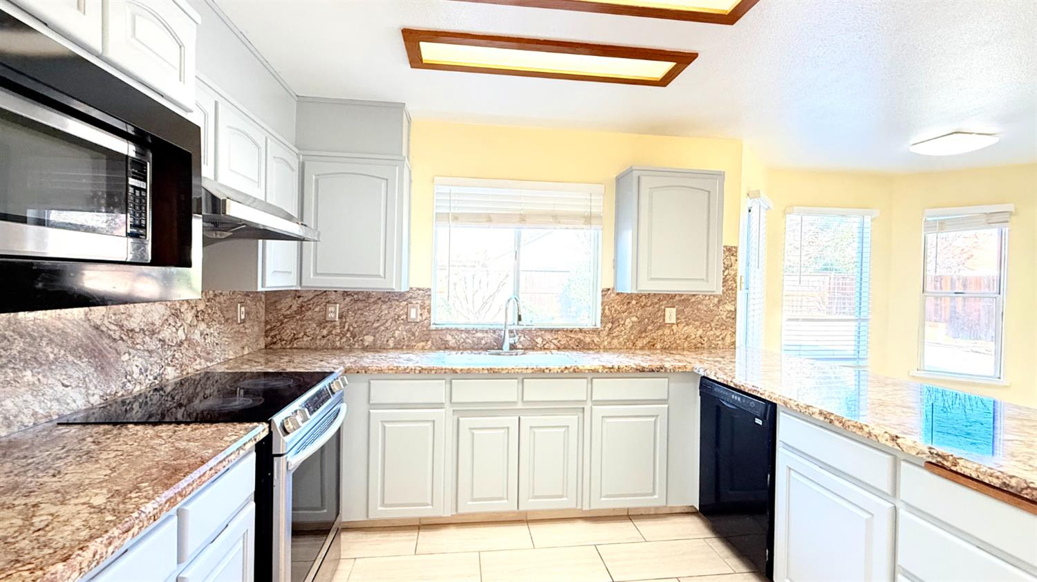 1778 E Niles Ave, Fresno, CA 93720