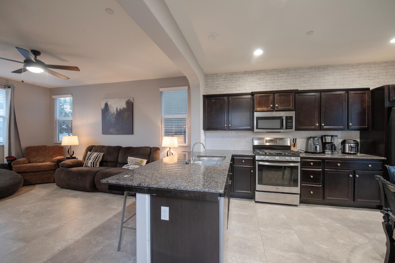 3753 Artistry Way, Clovis, CA 93619