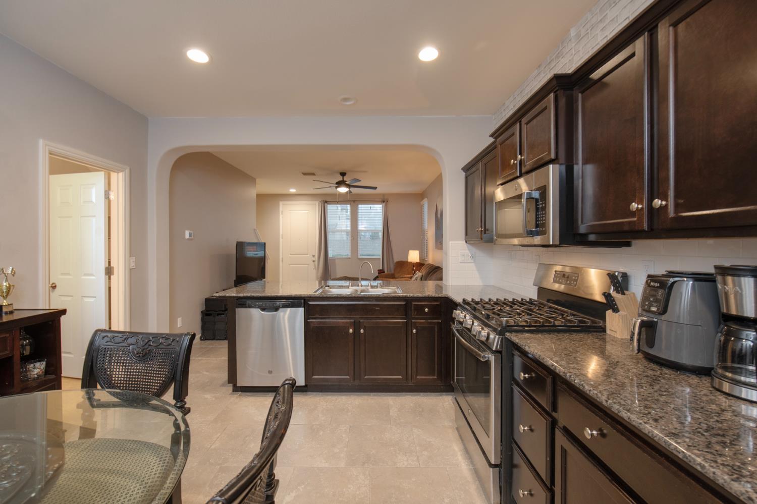 3753 Artistry Way, Clovis, CA 93619