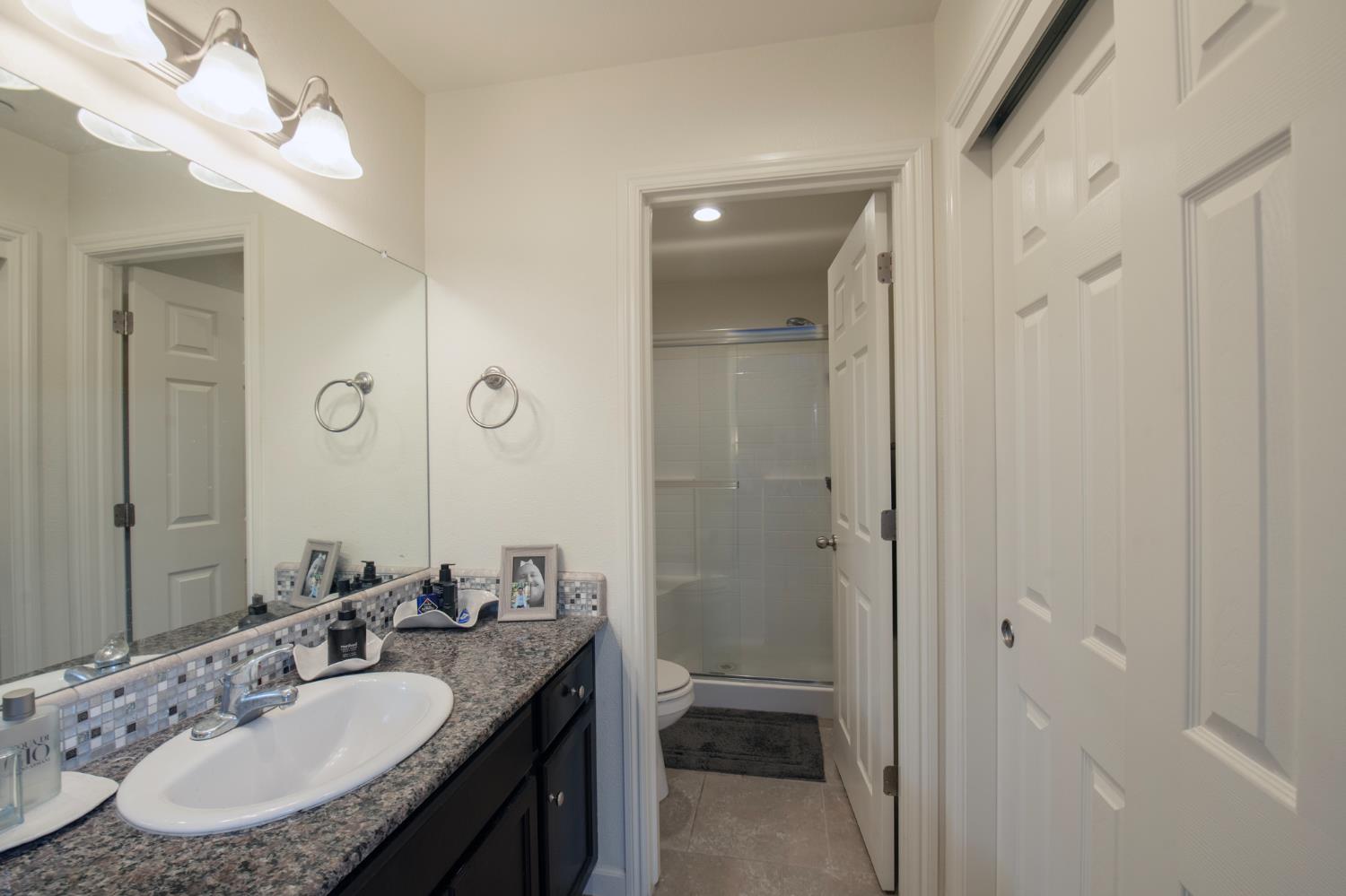 3753 Artistry Way, Clovis, CA 93619