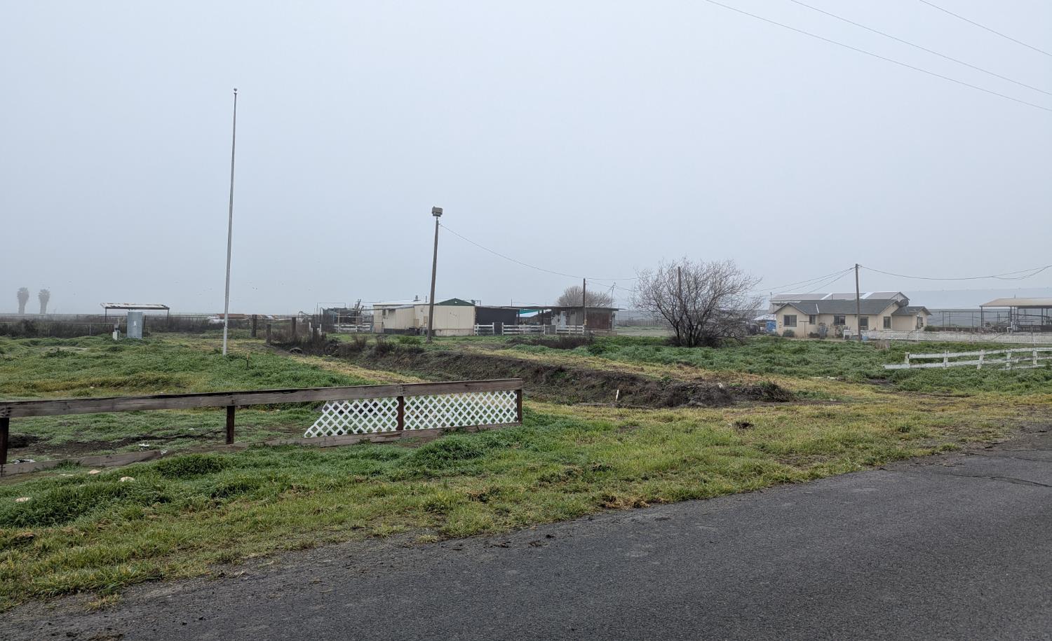 21075 19th Ave, Stratford, CA 93266