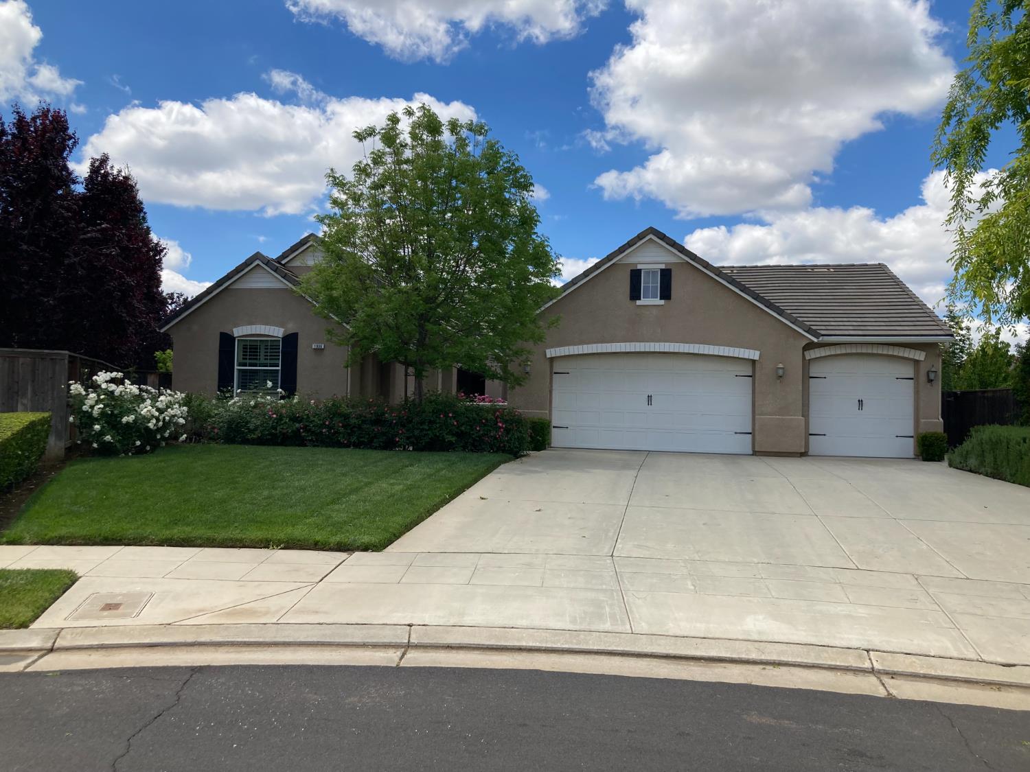 1906 N Langley Ave, Clovis, CA 93619