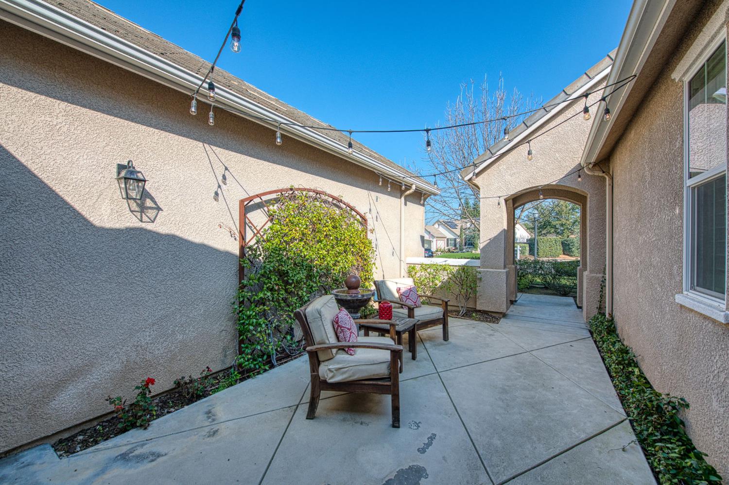 1906 N Langley Ave, Clovis, CA 93619