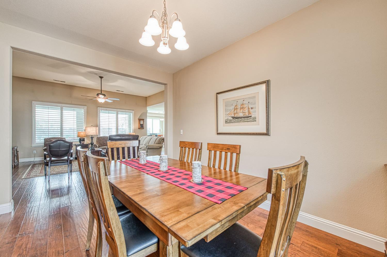 1906 N Langley Ave, Clovis, CA 93619