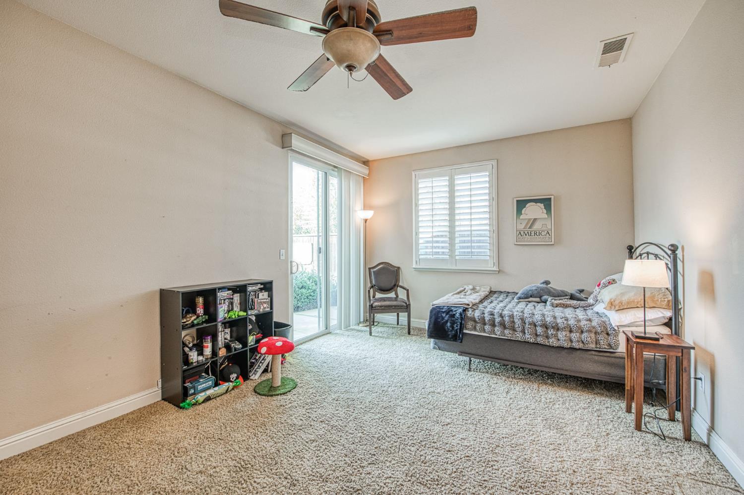 1906 N Langley Ave, Clovis, CA 93619