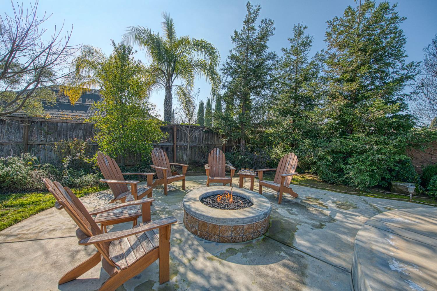 1906 N Langley Ave, Clovis, CA 93619