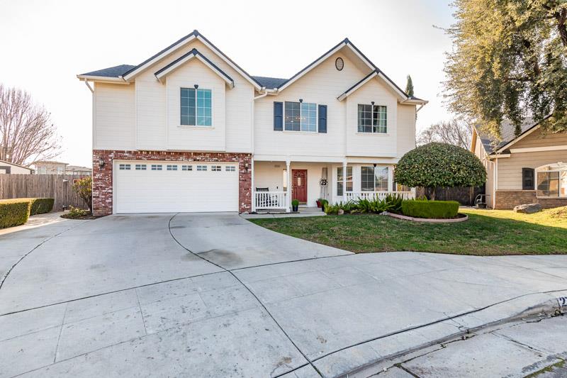 2757 E Jon Dr, Fresno, CA 93720