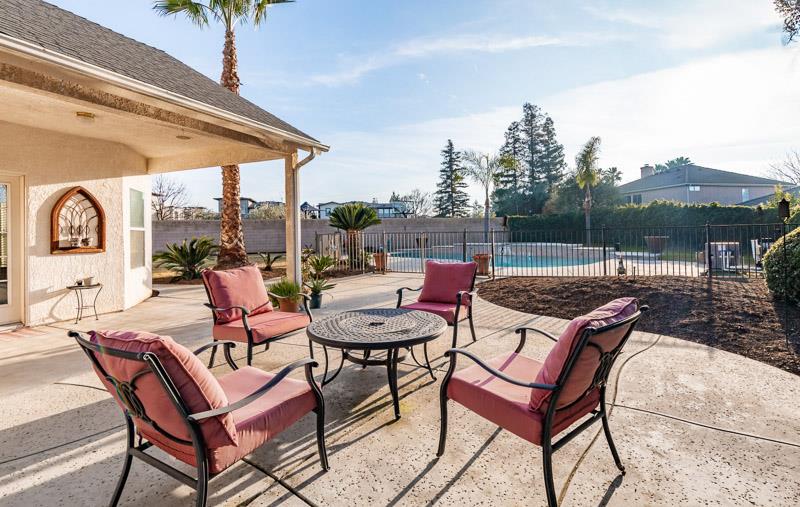 2757 E Jon Dr, Fresno, CA 93720