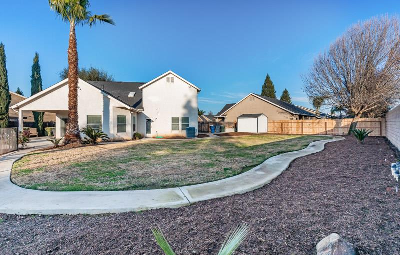 2757 E Jon Dr, Fresno, CA 93720