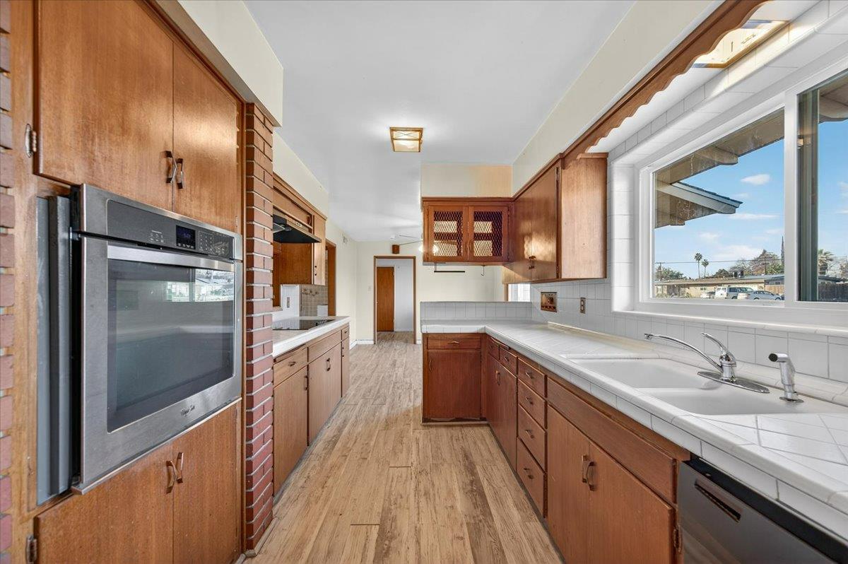 6259 E Liberty Ave, Fresno, CA 93727