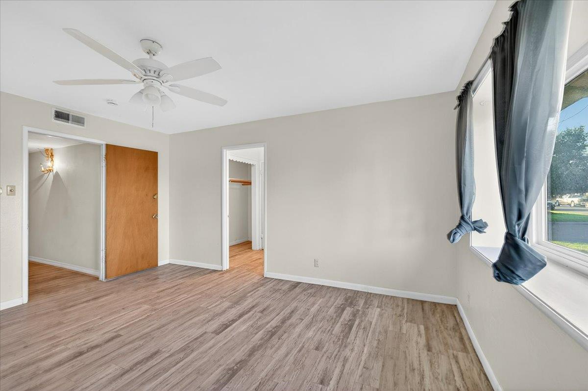 6259 E Liberty Ave, Fresno, CA 93727