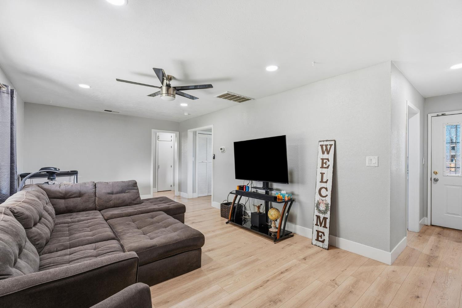 3939 N Pleasant Ave, Fresno, CA 93705