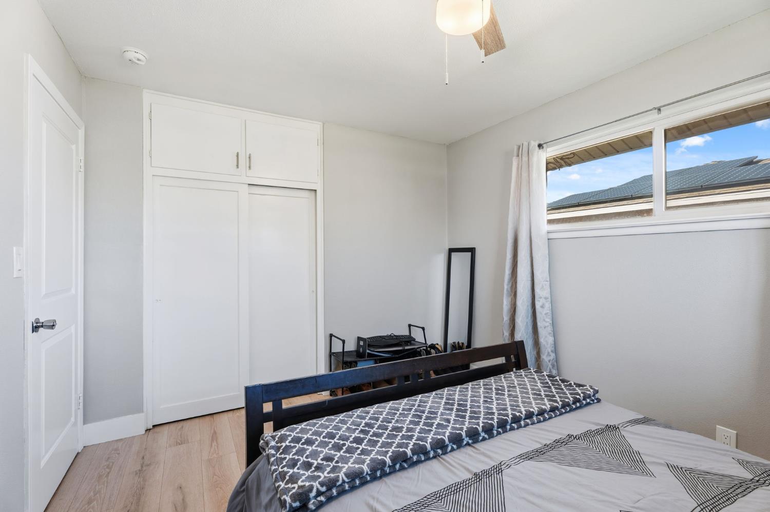 3939 N Pleasant Ave, Fresno, CA 93705