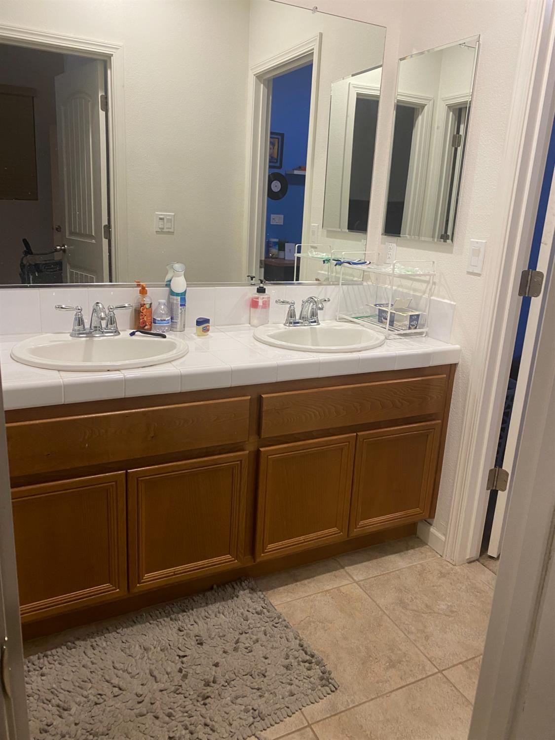 3765 N Pearwood Ave, Fresno, CA 93727