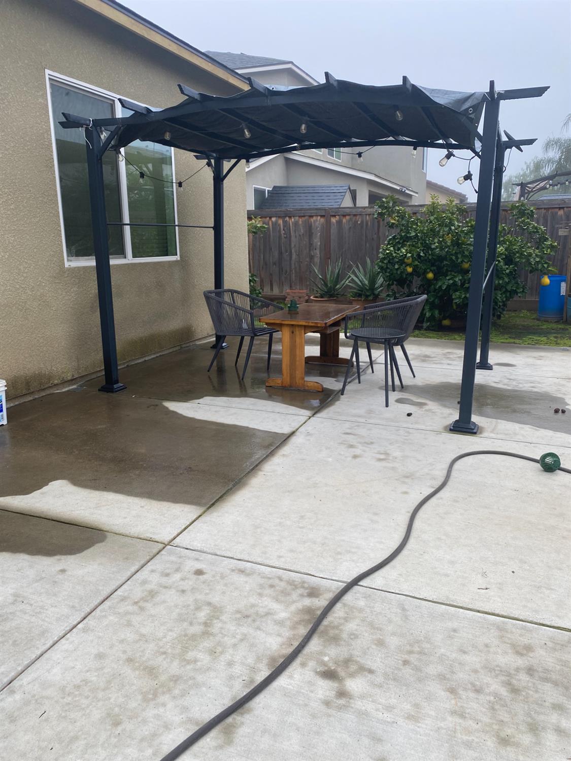 3765 N Pearwood Ave, Fresno, CA 93727