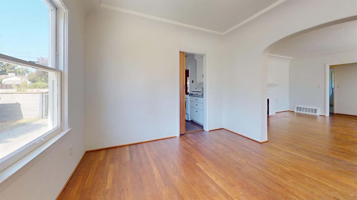 1481 N Adoline, Fresno, CA 93728