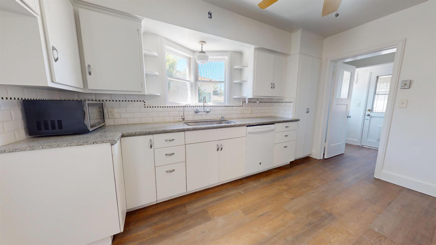 1481 N Adoline, Fresno, CA 93728