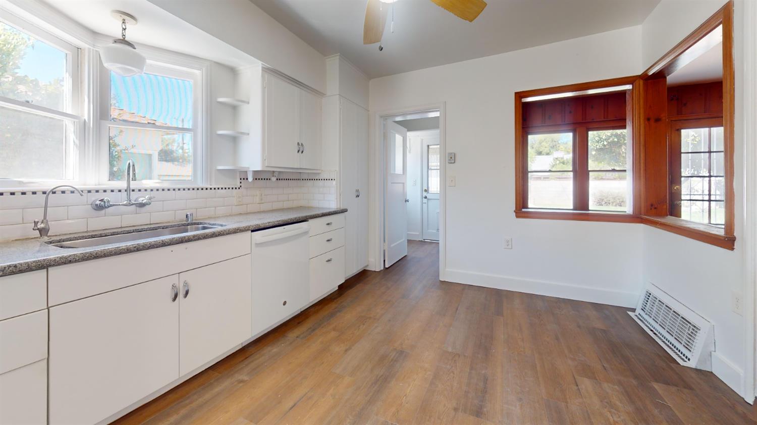 1481 N Adoline, Fresno, CA 93728