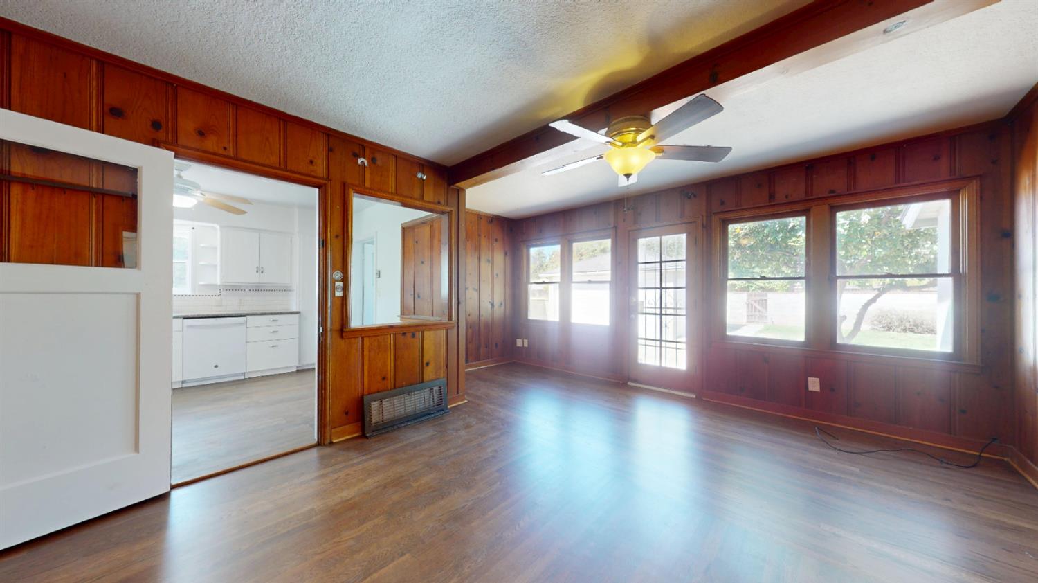 1481 N Adoline, Fresno, CA 93728