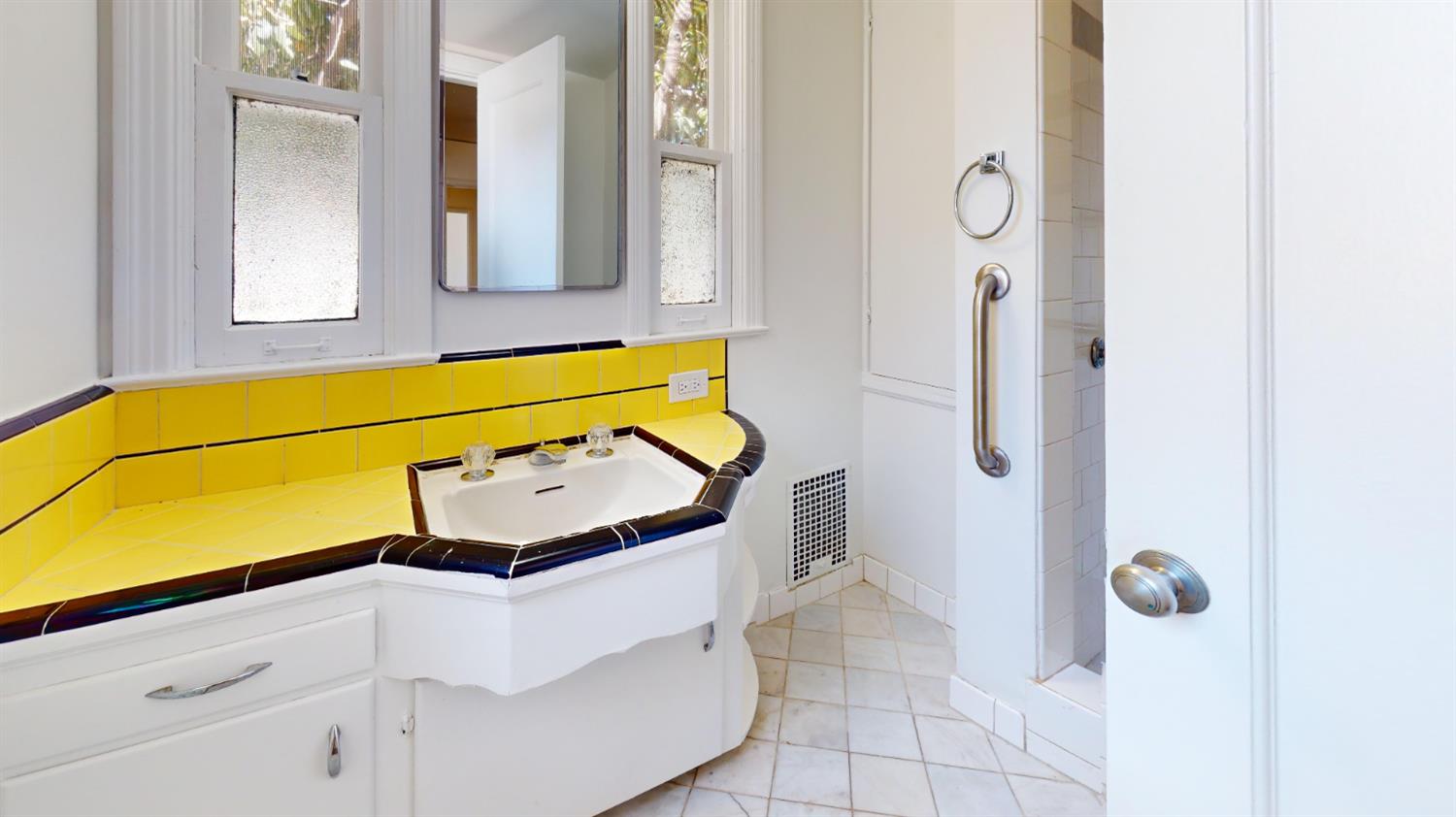 1481 N Adoline, Fresno, CA 93728