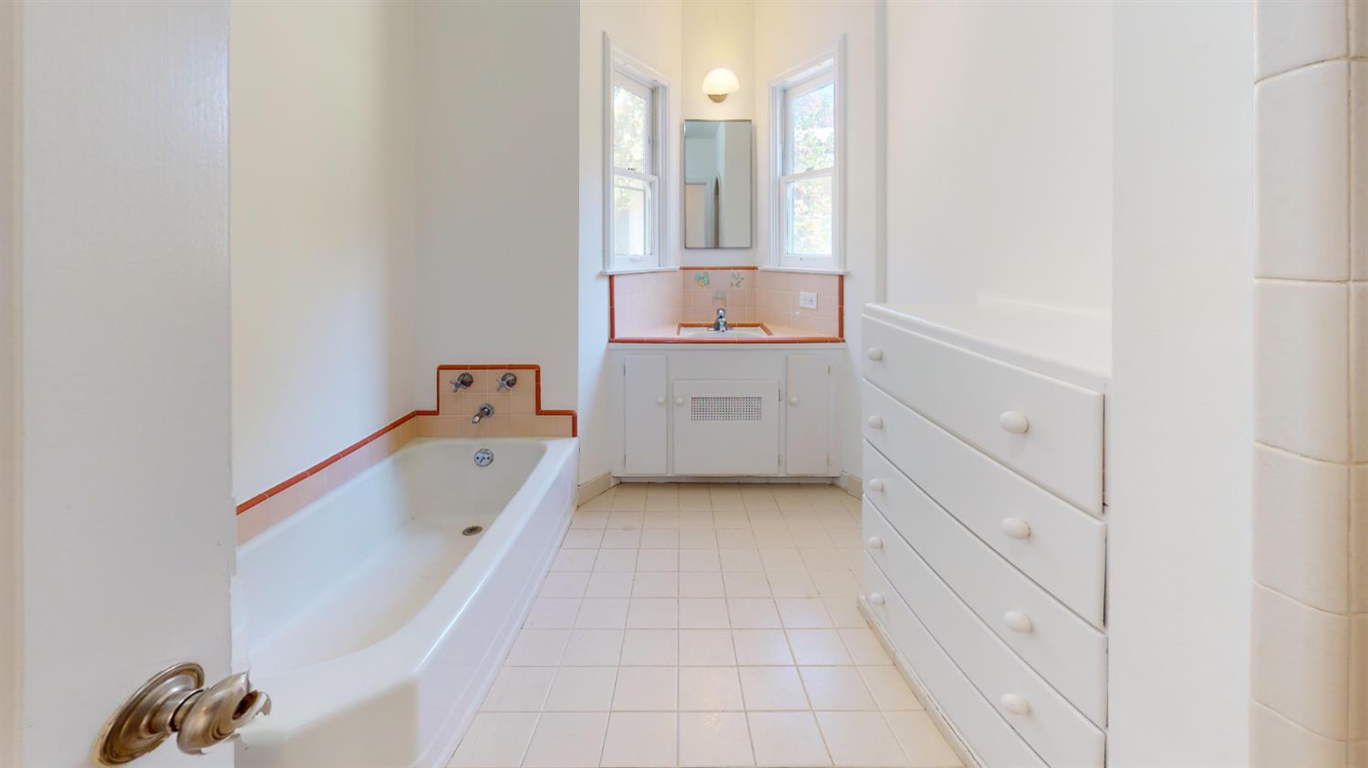 1481 N Adoline, Fresno, CA 93728