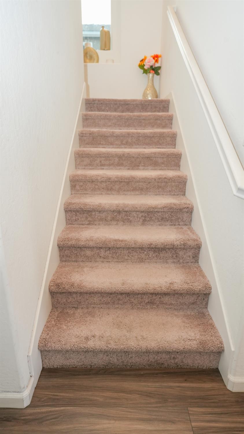 6675 Berkeley Ave E, Fresno, CA 93727