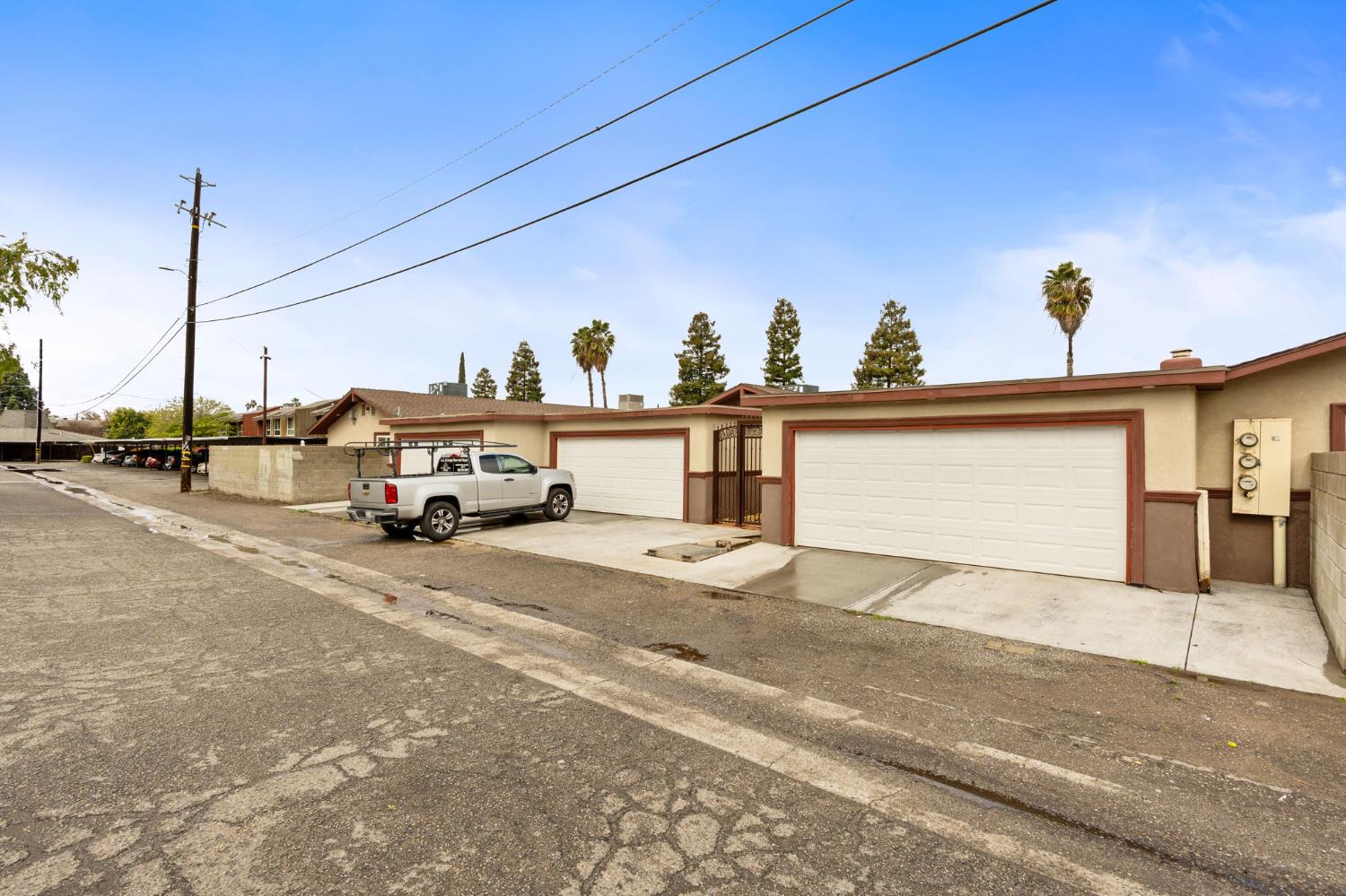 5180 E Hedges, Fresno, CA 93727