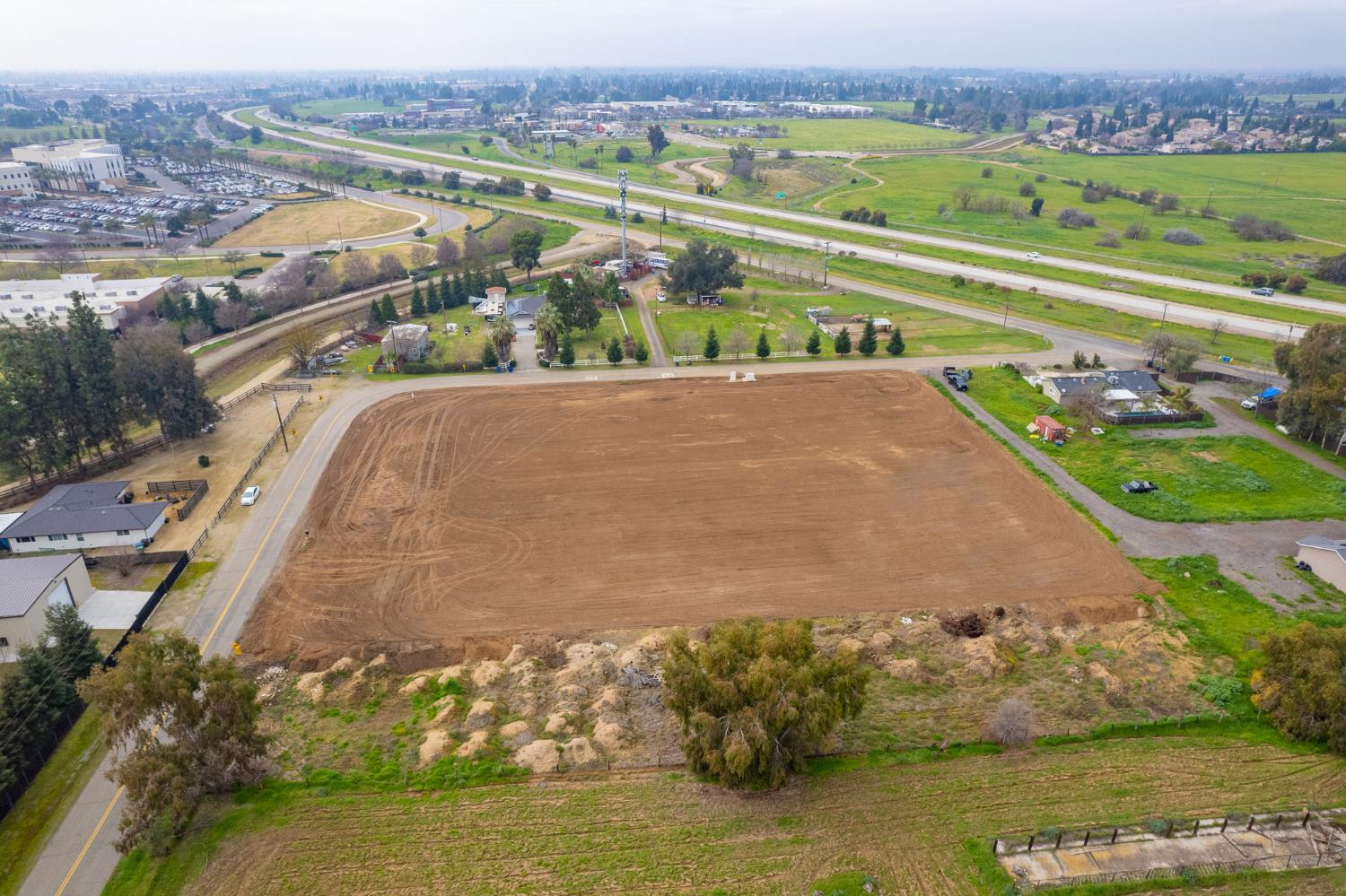 1 Locan Ave and Alluvial Ave, Clovis, CA 93619