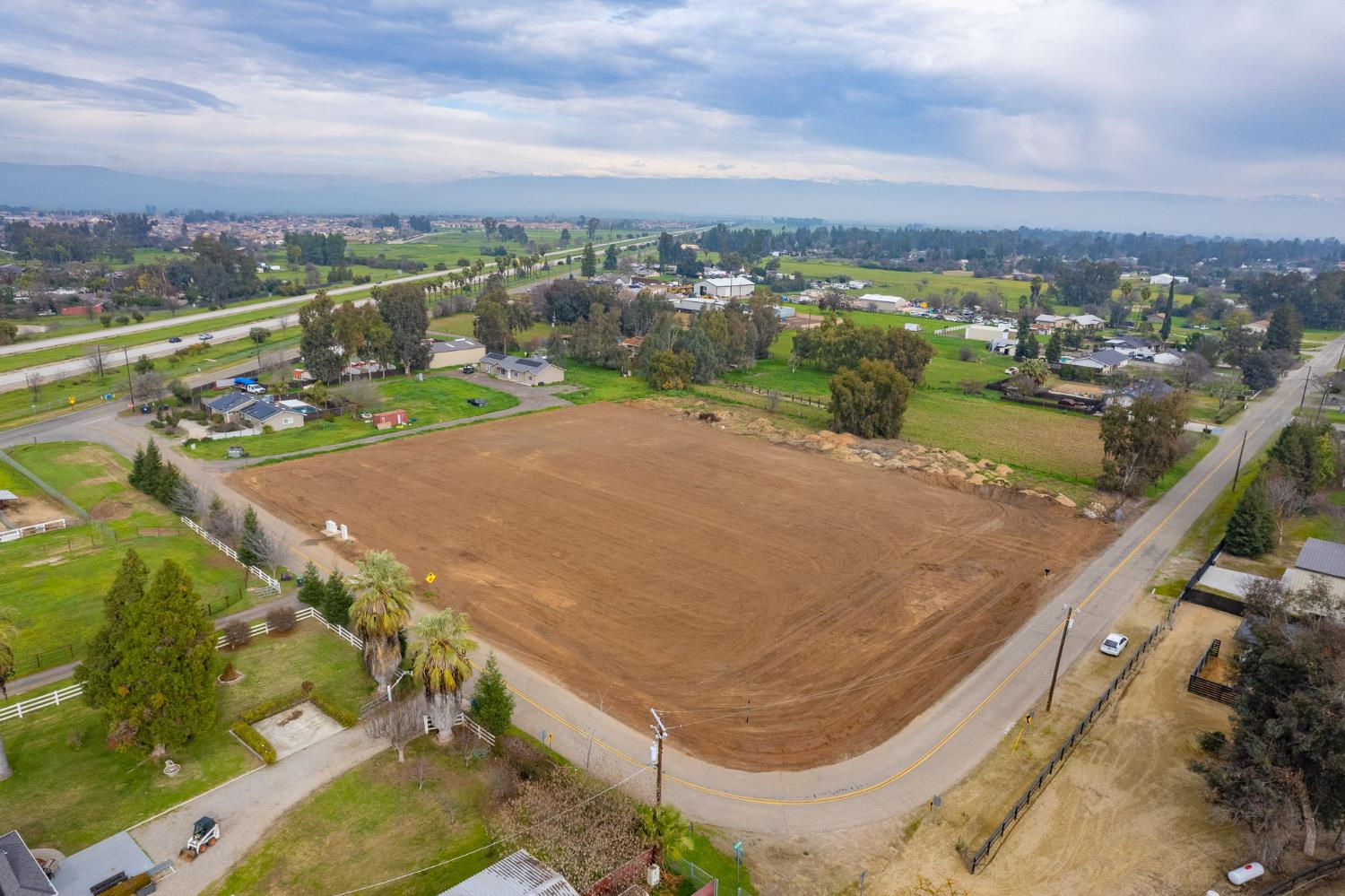 1 Locan Ave and Alluvial Ave, Clovis, CA 93619