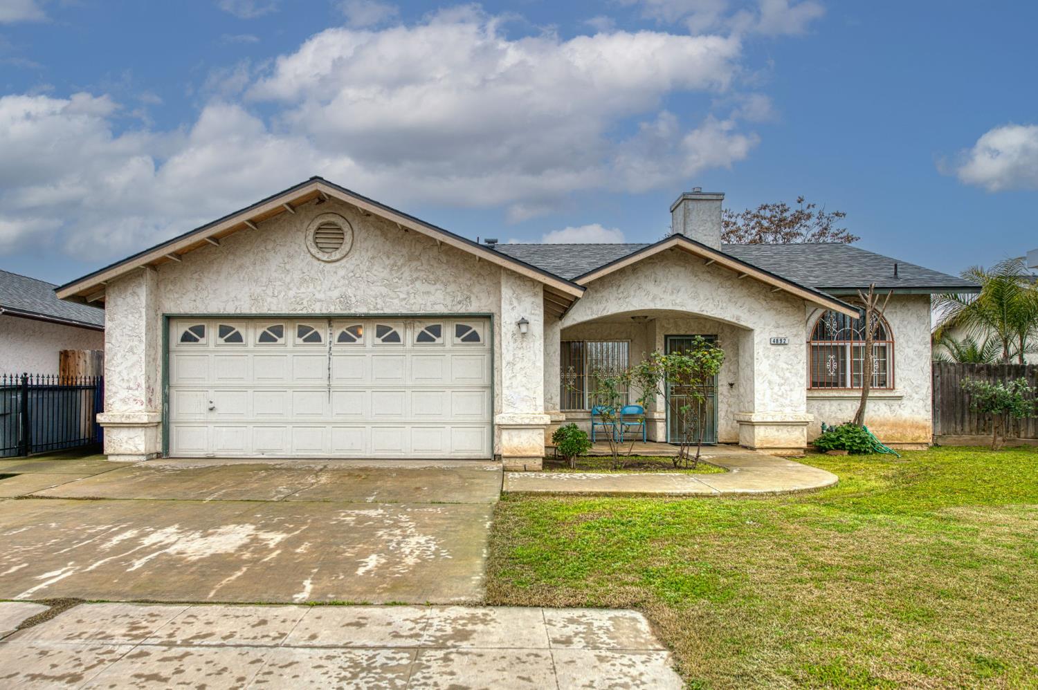 4892 E Grove Ave, Fresno, CA 93725