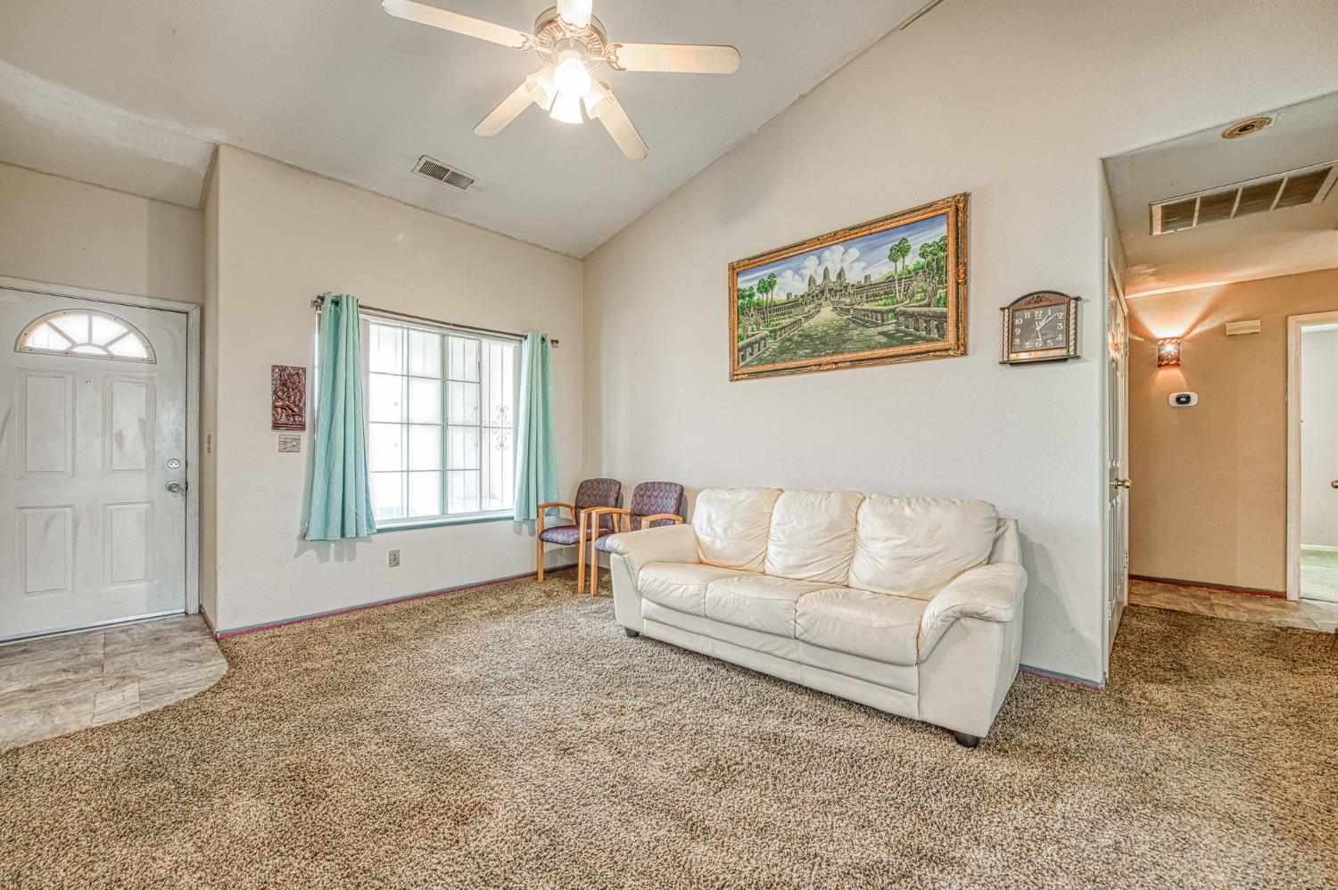 4892 E Grove Ave, Fresno, CA 93725