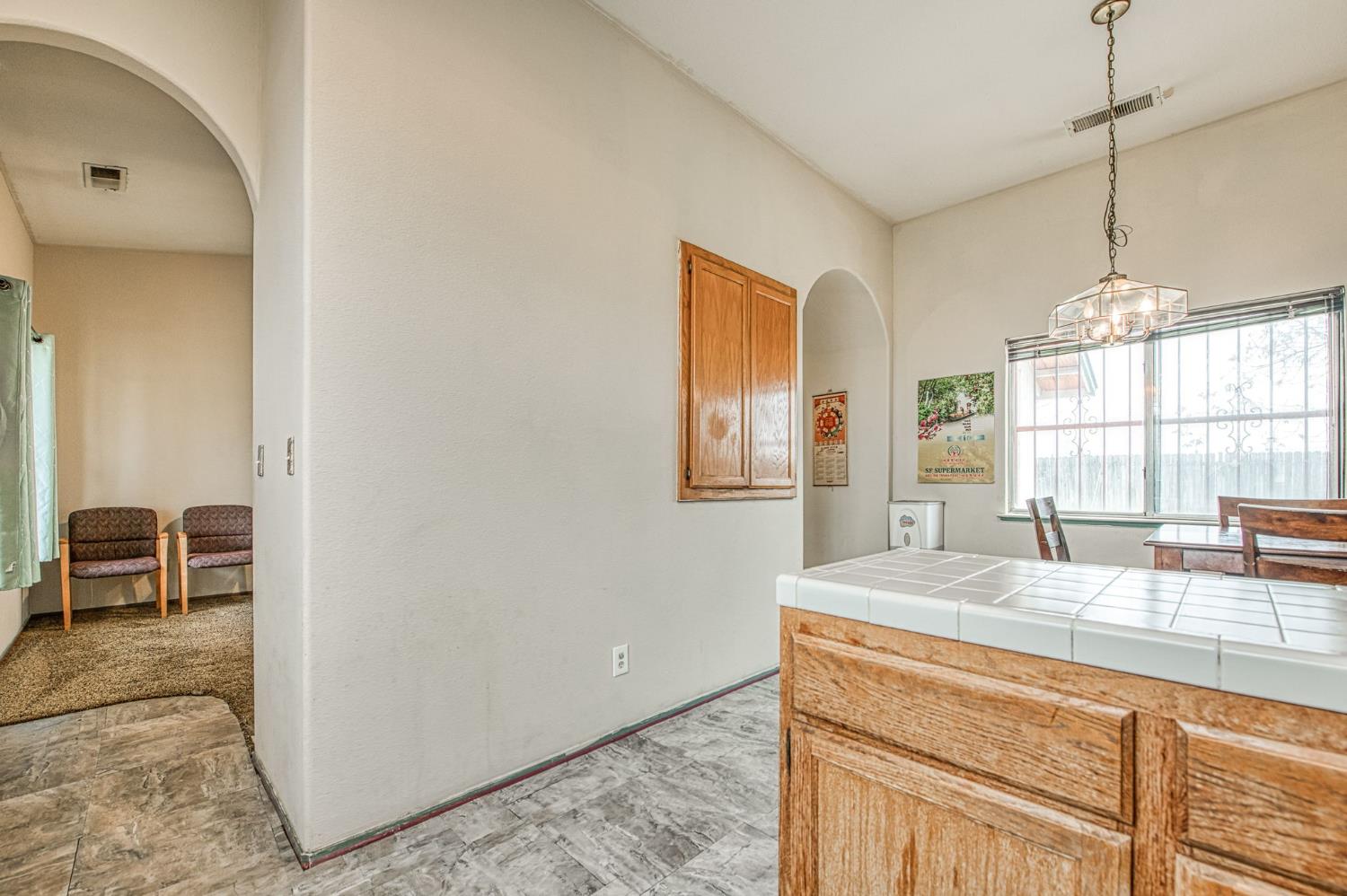 4892 E Grove Ave, Fresno, CA 93725