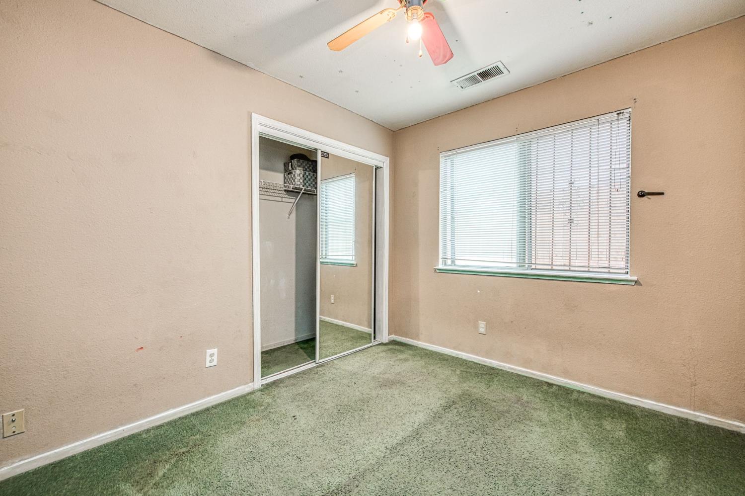 4892 E Grove Ave, Fresno, CA 93725