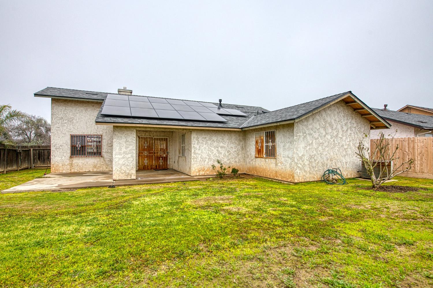 4892 E Grove Ave, Fresno, CA 93725