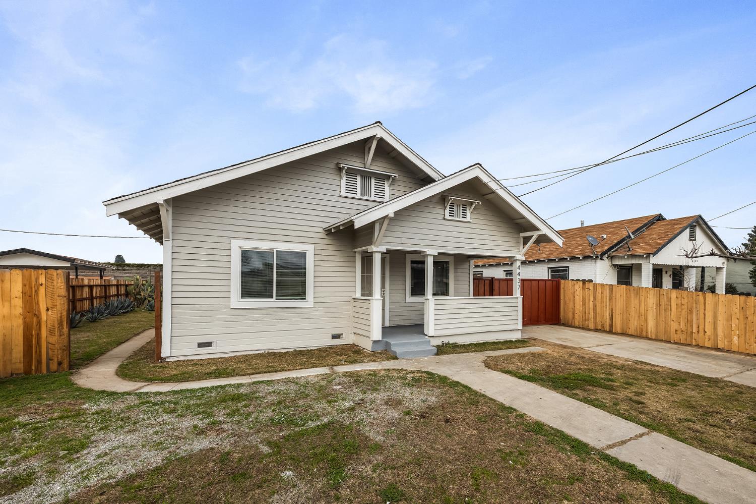 4437 E Thomas Ave, Fresno, CA 93702