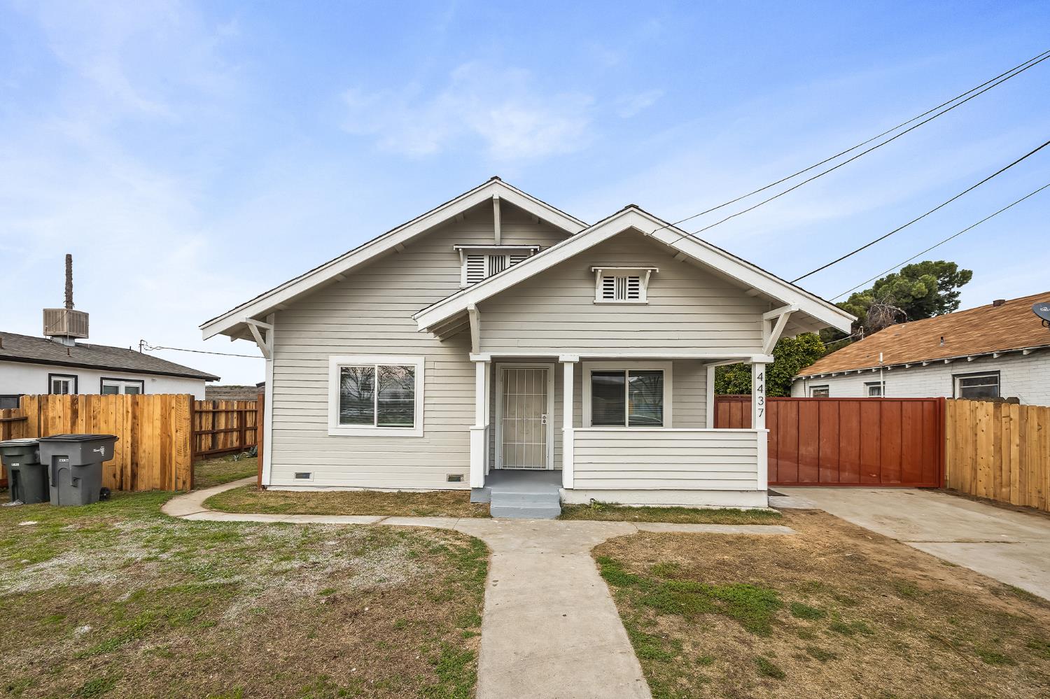 4437 E Thomas Ave, Fresno, CA 93702