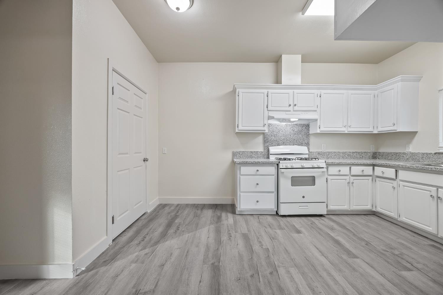 4437 E Thomas Ave, Fresno, CA 93702