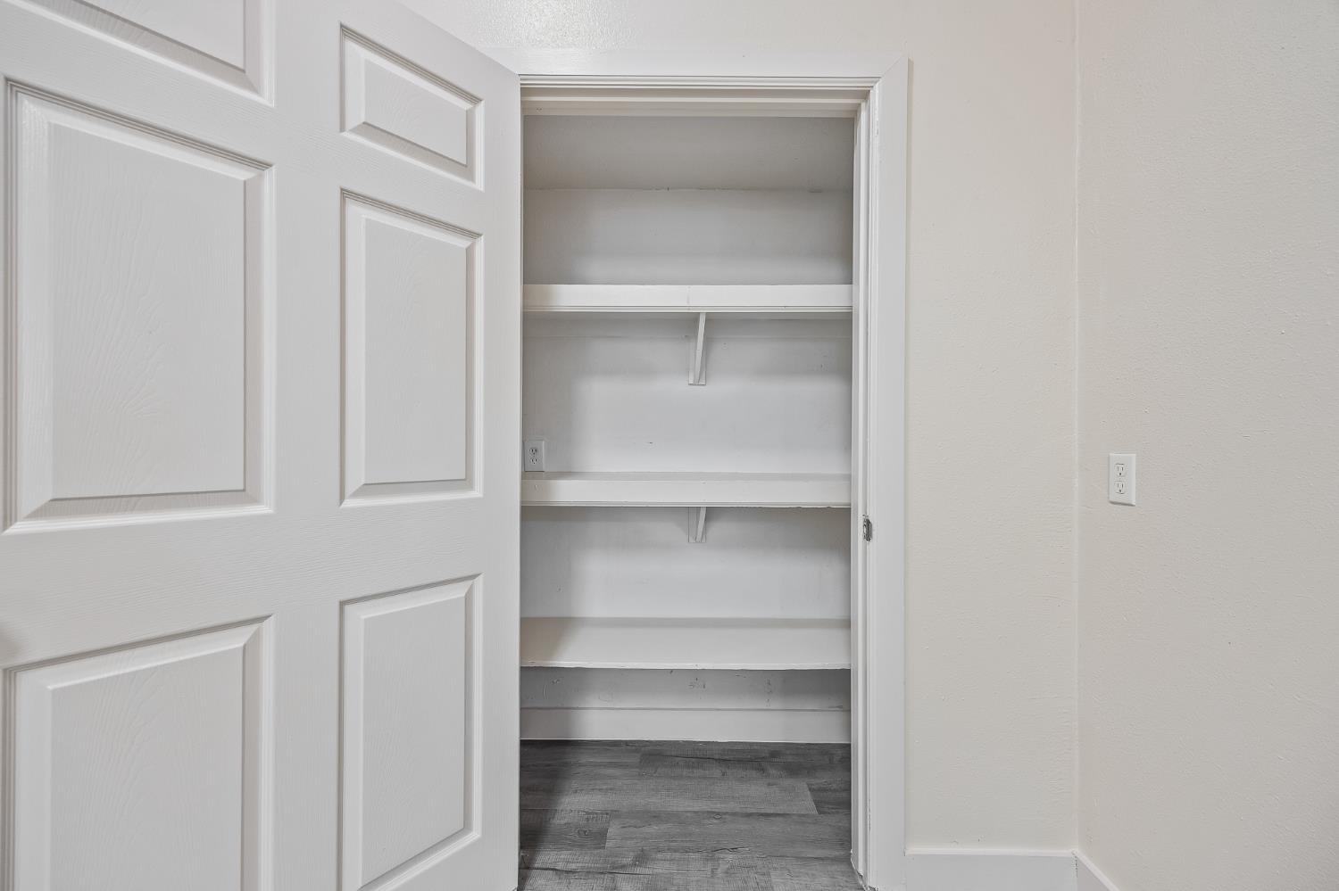 4437 E Thomas Ave, Fresno, CA 93702