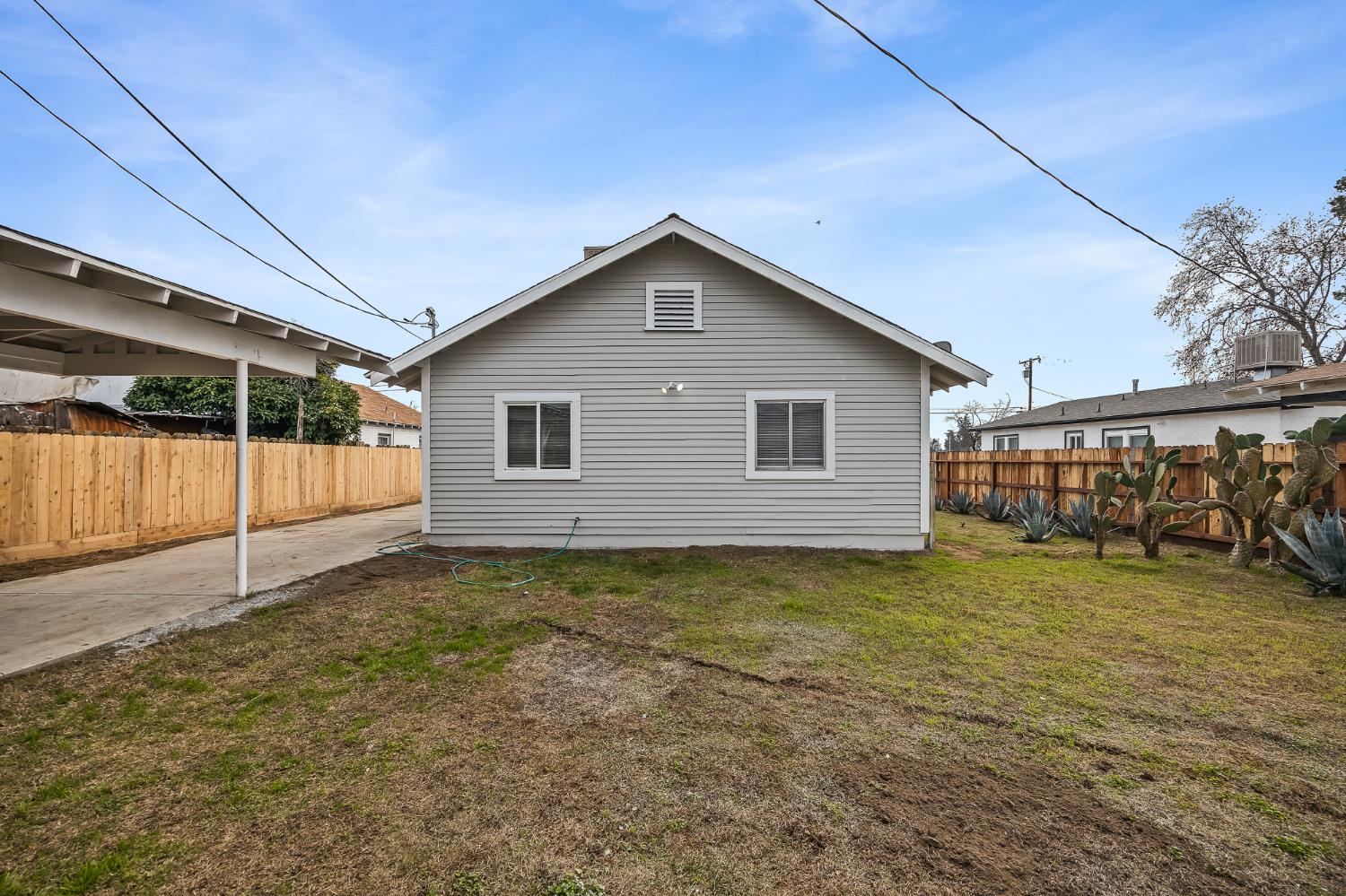 4437 E Thomas Ave, Fresno, CA 93702