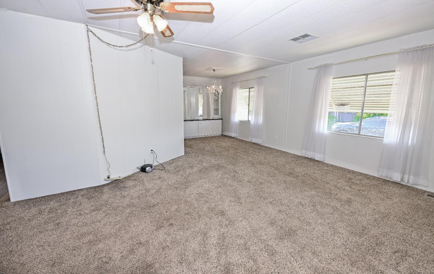 105 W Herndon Ave #18, Pinedale, CA 93650