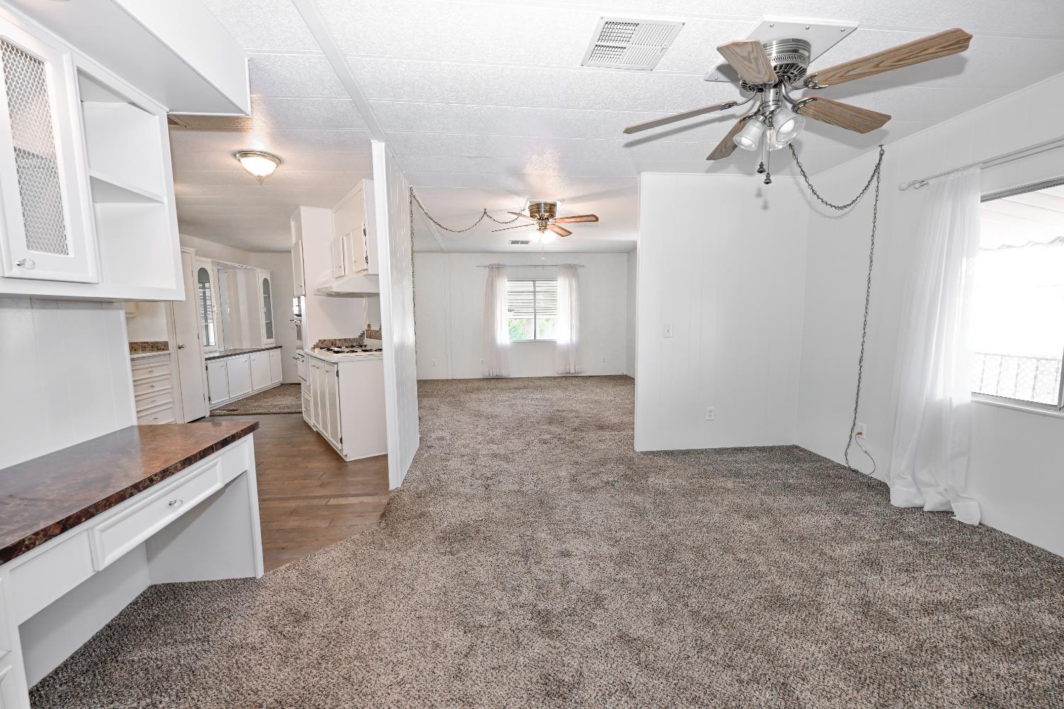 105 W Herndon Ave #18, Pinedale, CA 93650