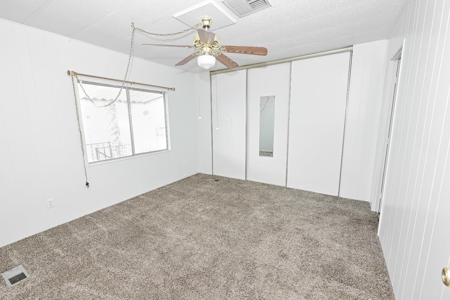 105 W Herndon Ave #18, Pinedale, CA 93650