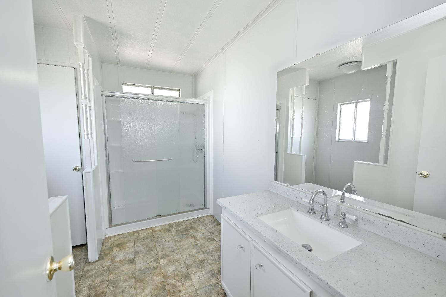 105 W Herndon Ave #18, Pinedale, CA 93650