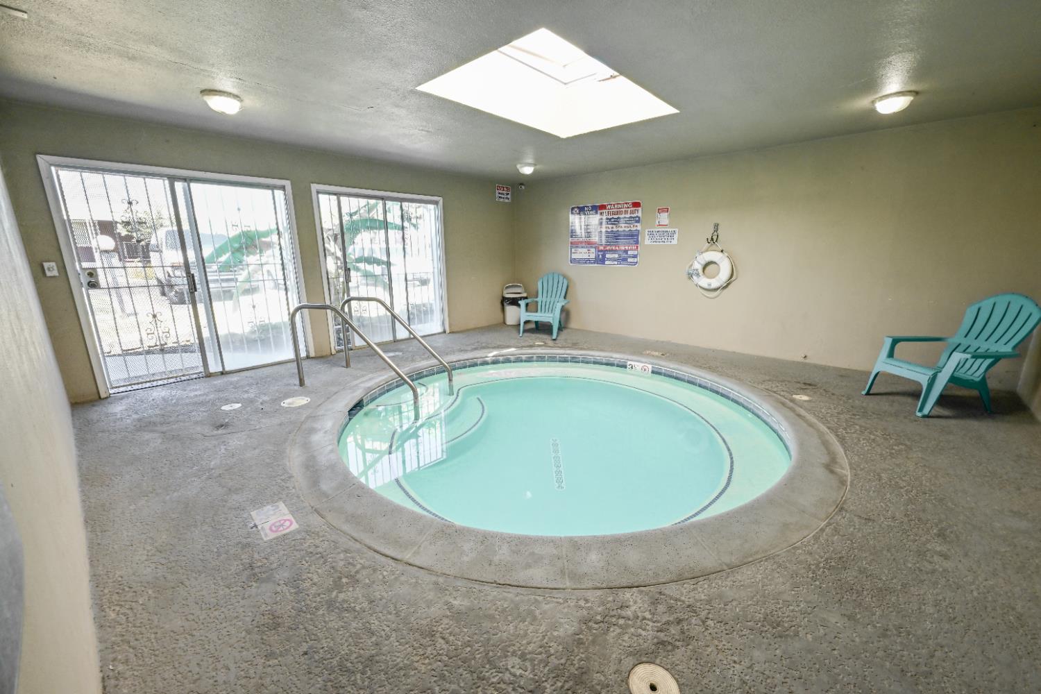 105 W Herndon Ave #18, Pinedale, CA 93650