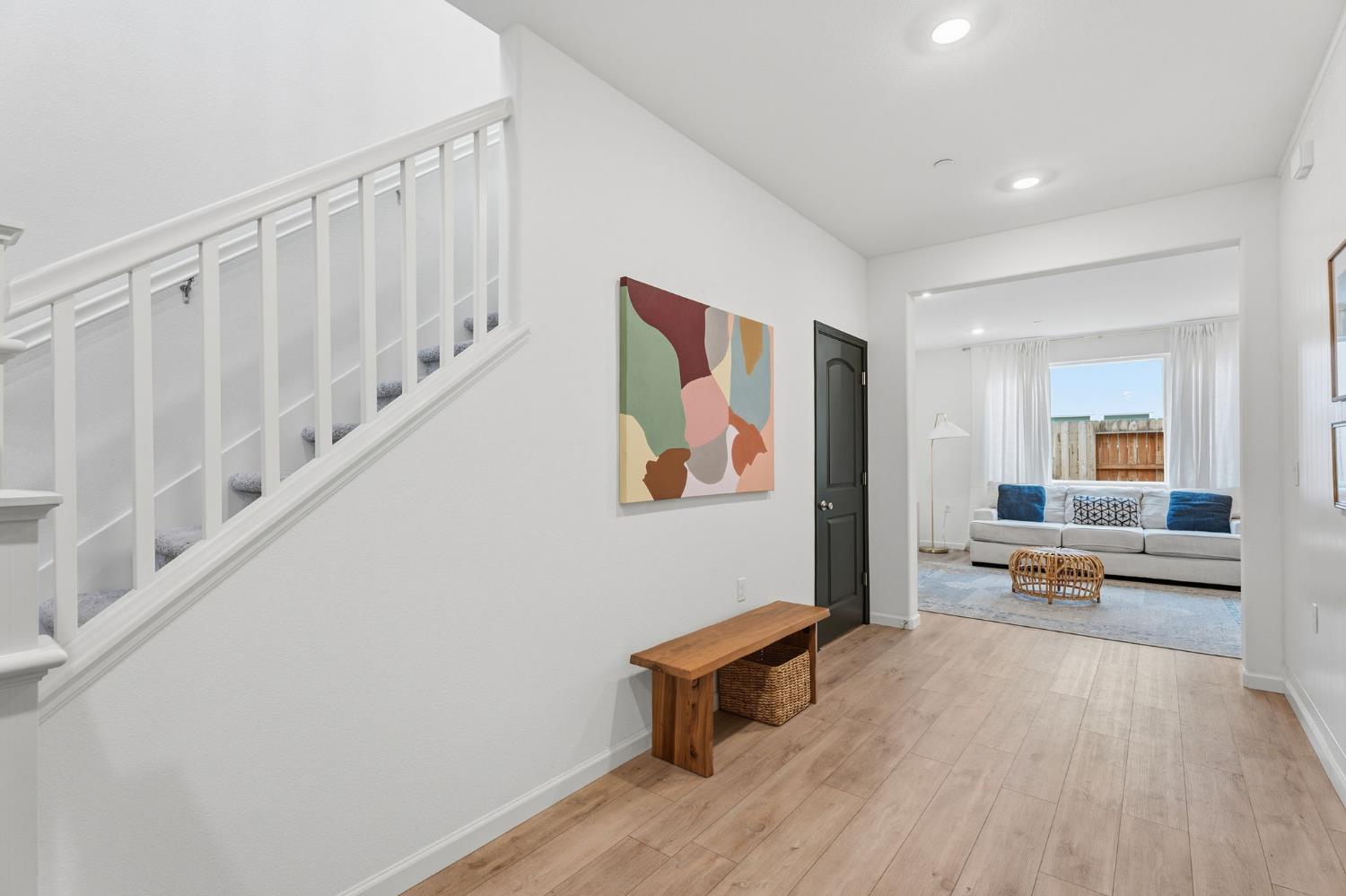 6672 E Washington Ave, Fresno, CA 93727